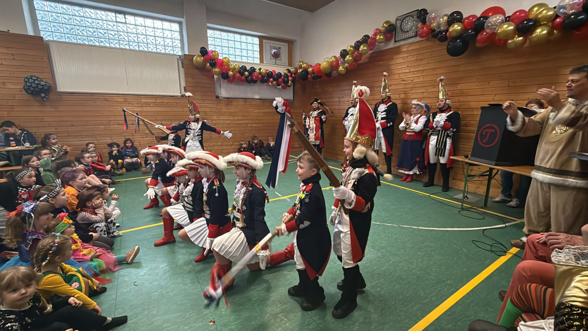 You are currently viewing Kinderkarneval wieder ein voller Erfolg